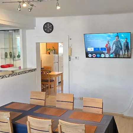 Bright & Spacious In Apartamento *